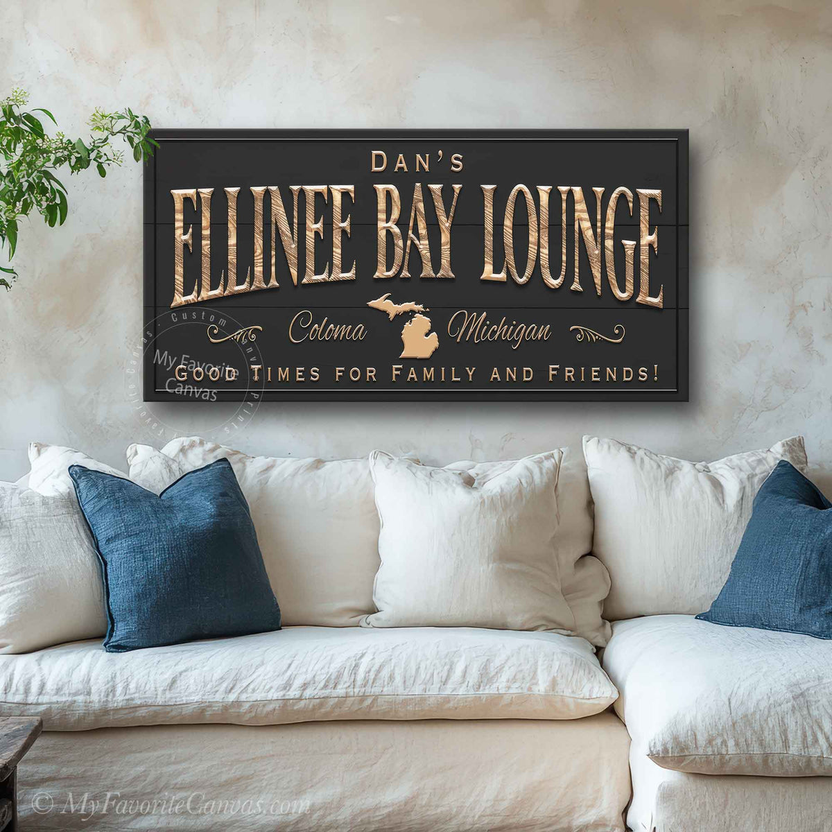 Family Bay Lake House Lounge Destination Sign